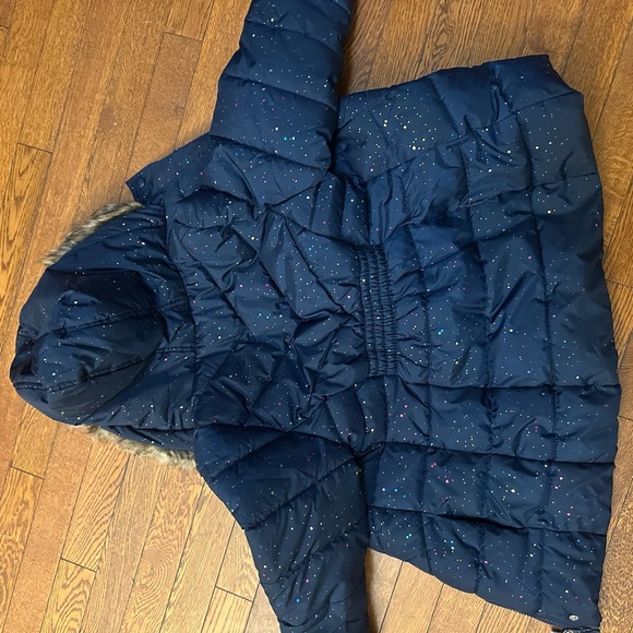 Navy Blue Puffer Jacket with Hood and Quilted Design - Picture 5 of 5